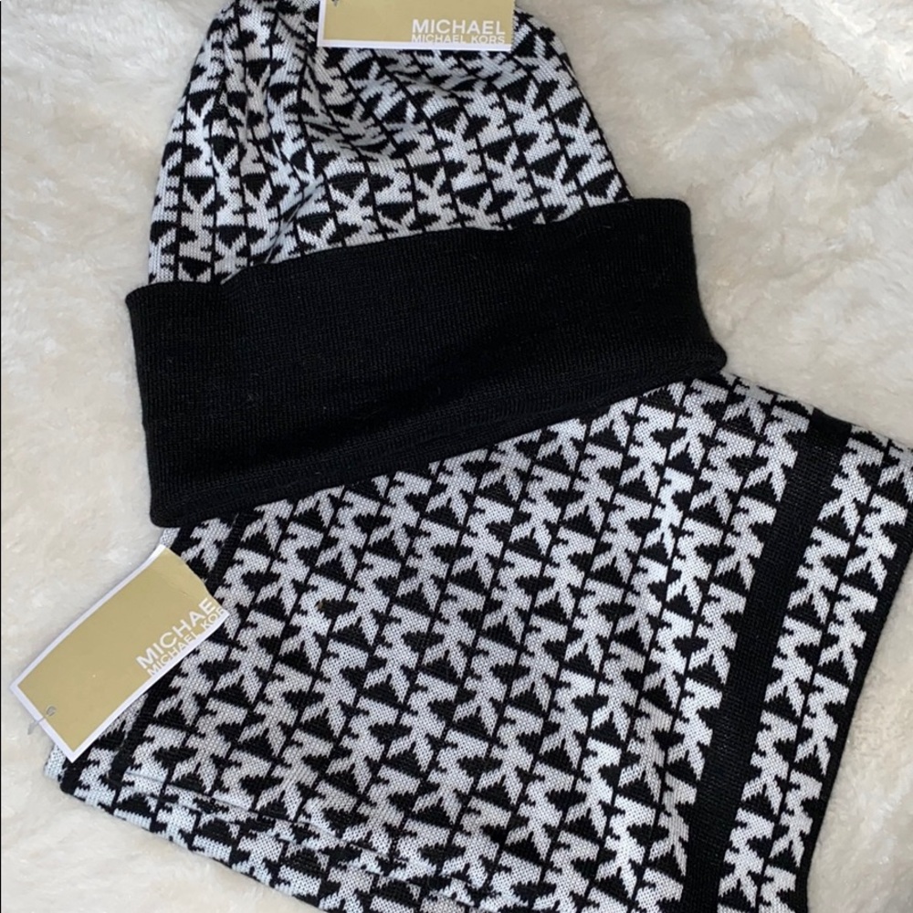michael kors scarf and hat